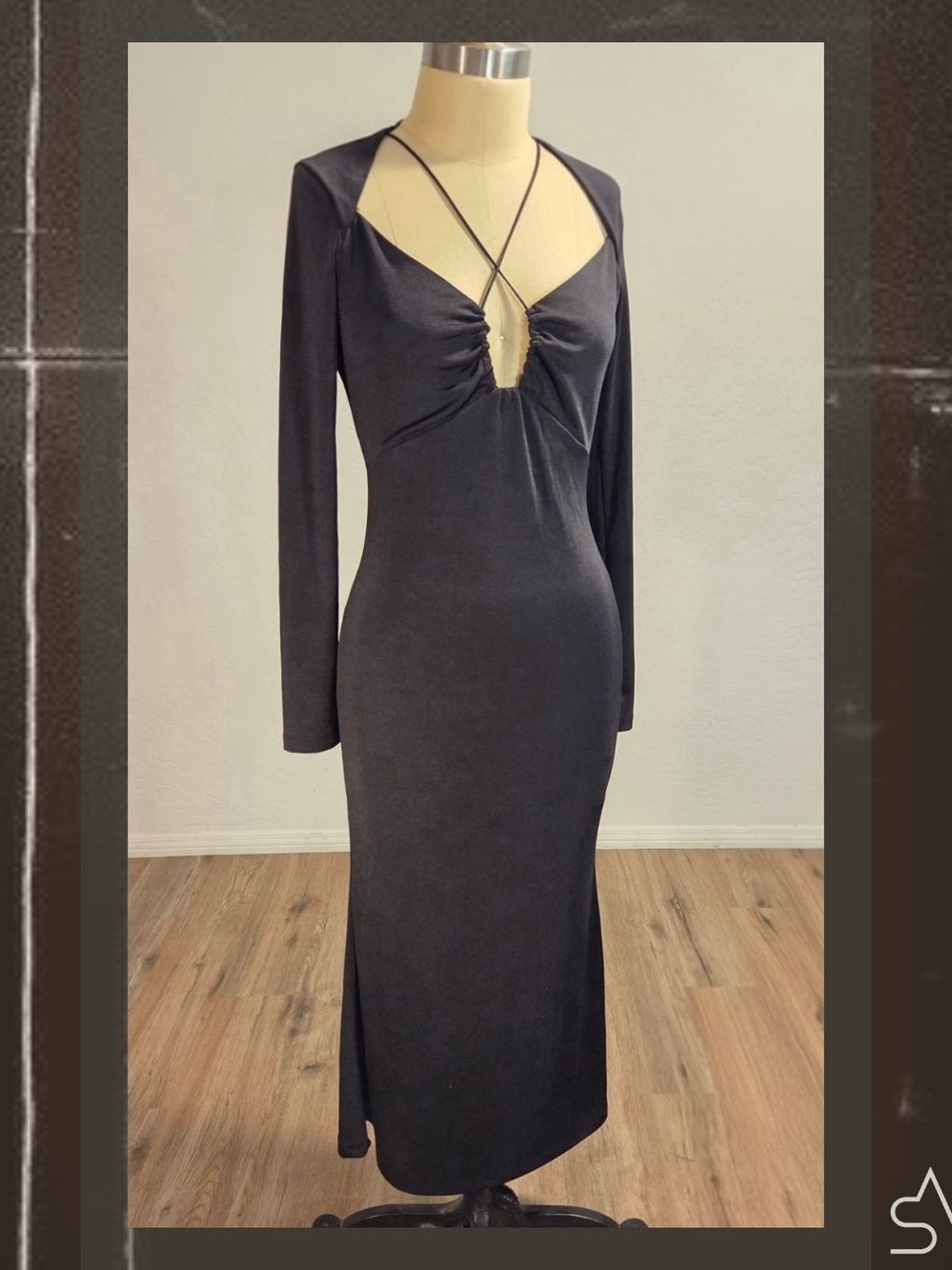 Jason Wu 'Engracia' Minimalist Glamour Black Plunge Open Back Midi Dress Size 2